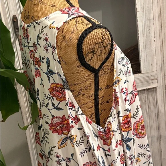 Old Navy Floral Tank Top Button Closure Size XXL EUC Like New - Picture 5 of 12